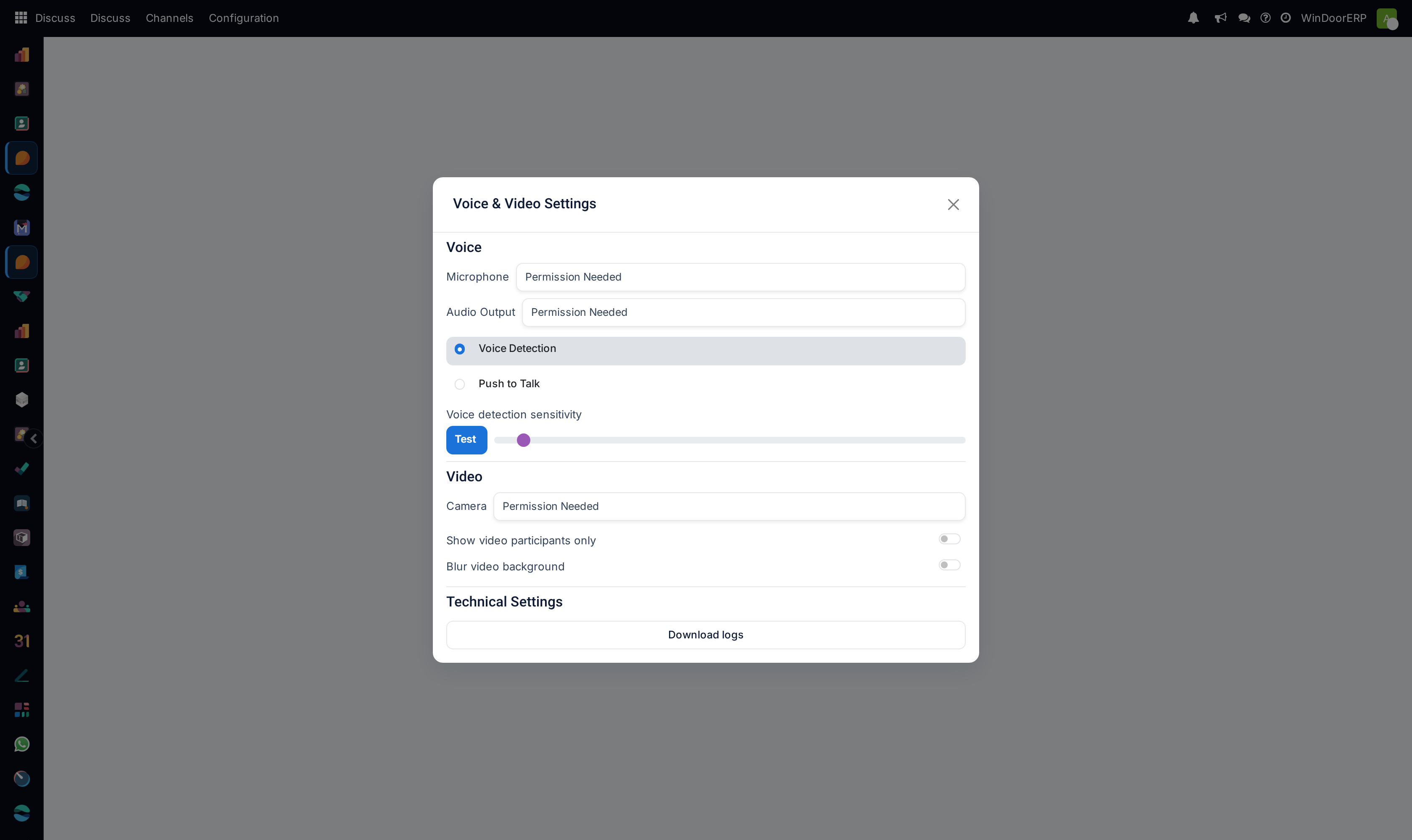 Voice and video call screen with screen sharing controls